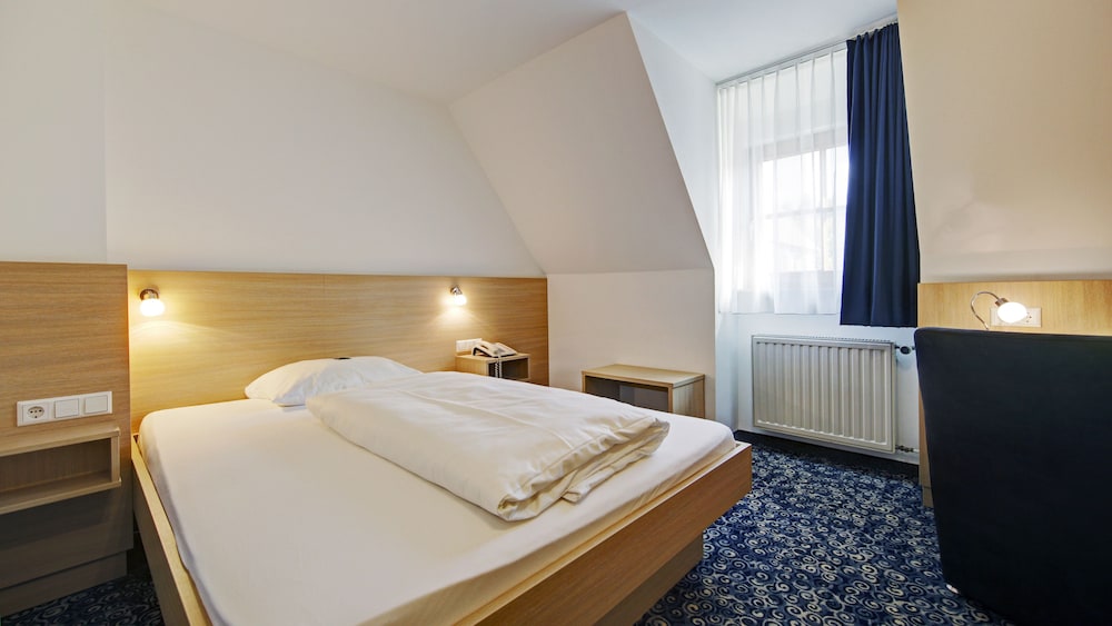 Double Room Single Use