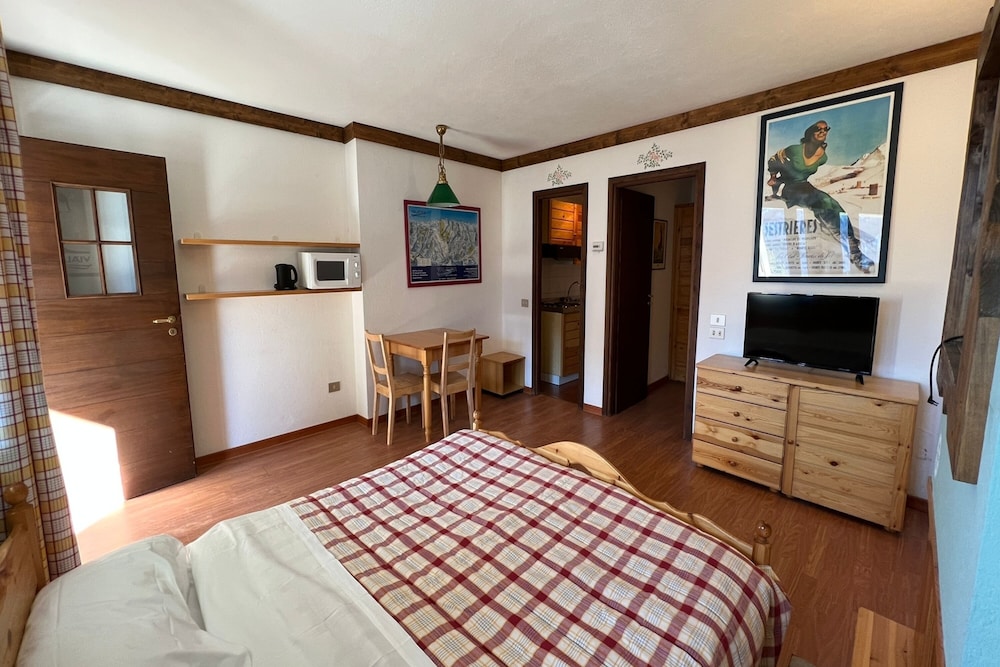 Family Studio, 1 Double Bed, Mountain View, Mountainside (Betulle 01-04 Few Min From Ski) photo 1
