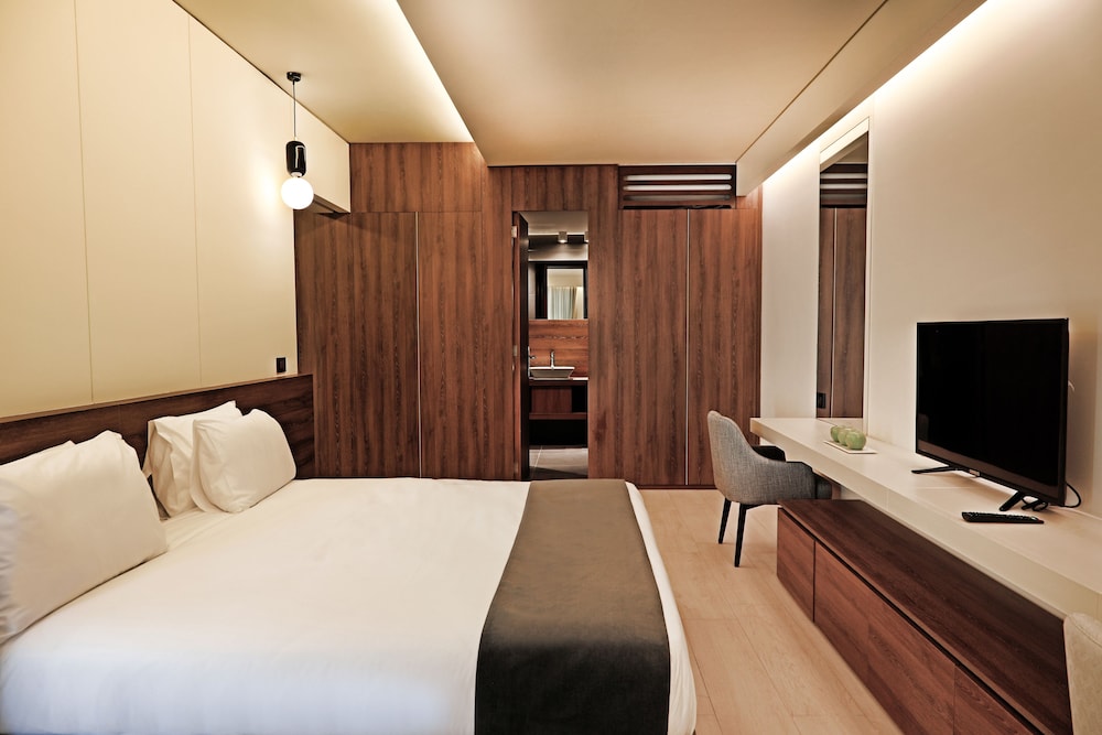 Exclusive Studio, 1 Bedroom photo 1
