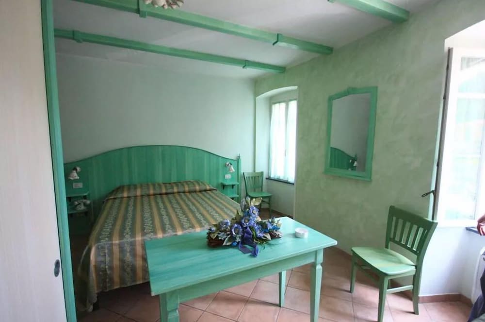 Double or Twin Room (dependance) photo 1