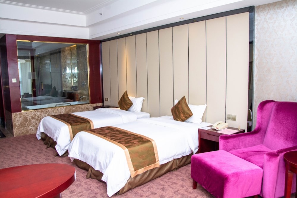 Deluxe Twin Room photo 2