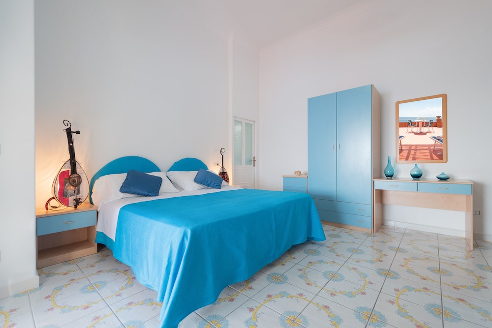 Superior Triple Room, Sea View