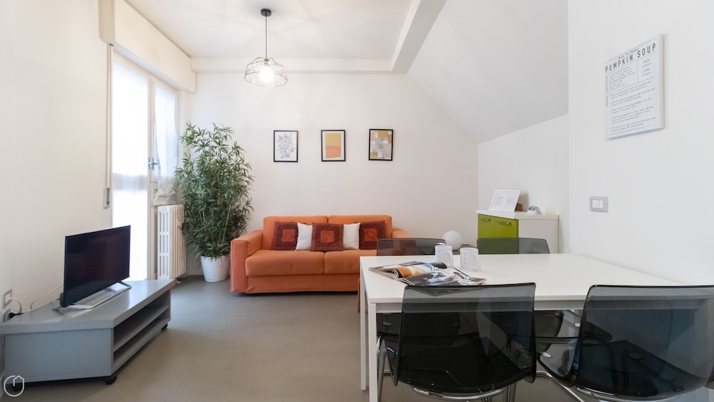Apartment (2 Bedrooms)