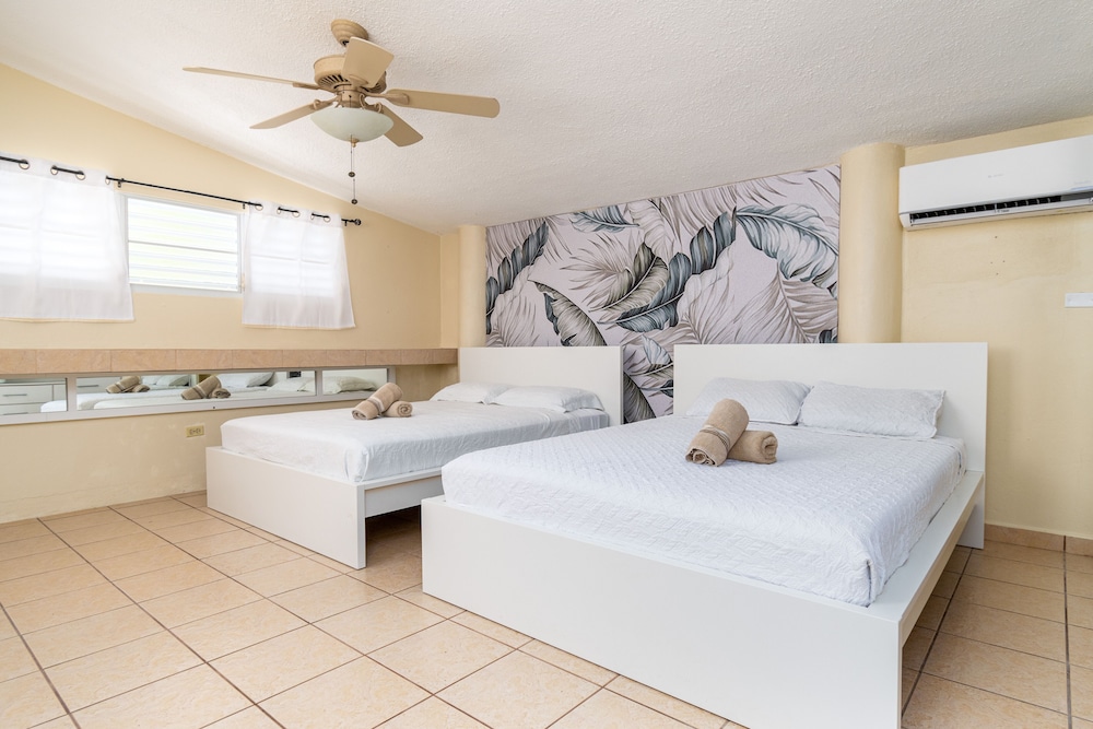 Signature Room, 2 Queen Beds, Pool Access, Garden View (Solario)