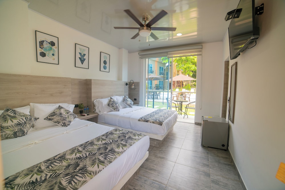 Comfort Quadruple Room - Photo 1