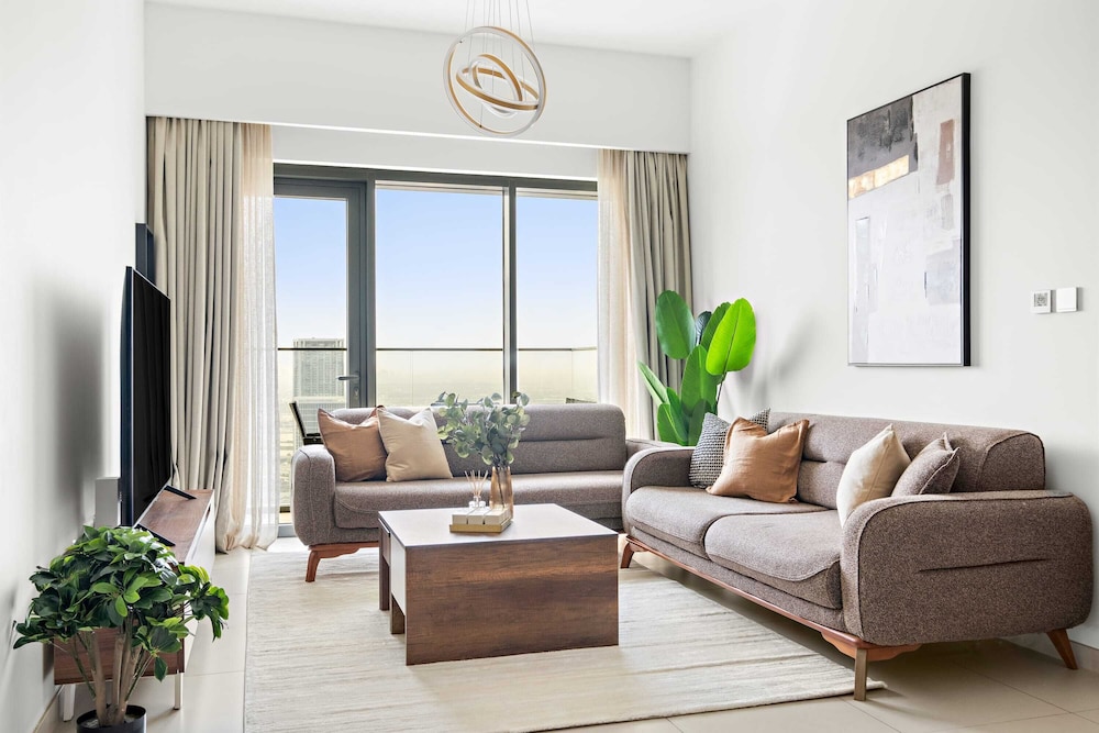 Superior Apartment, 1 King Bed, City View photo 1