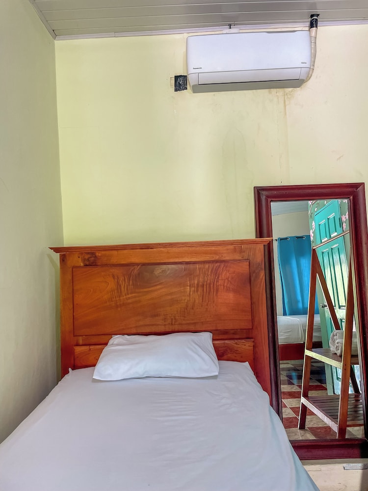 Comfort Triple Room, Mountain View photo 2
