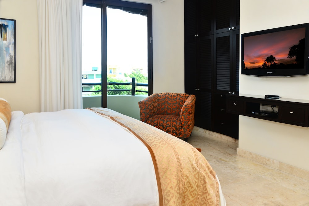 Premium Condo, 2 Bedrooms, Hot Tub - Photo 13