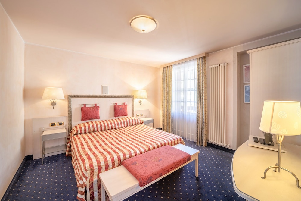 Junior Quadruple Room