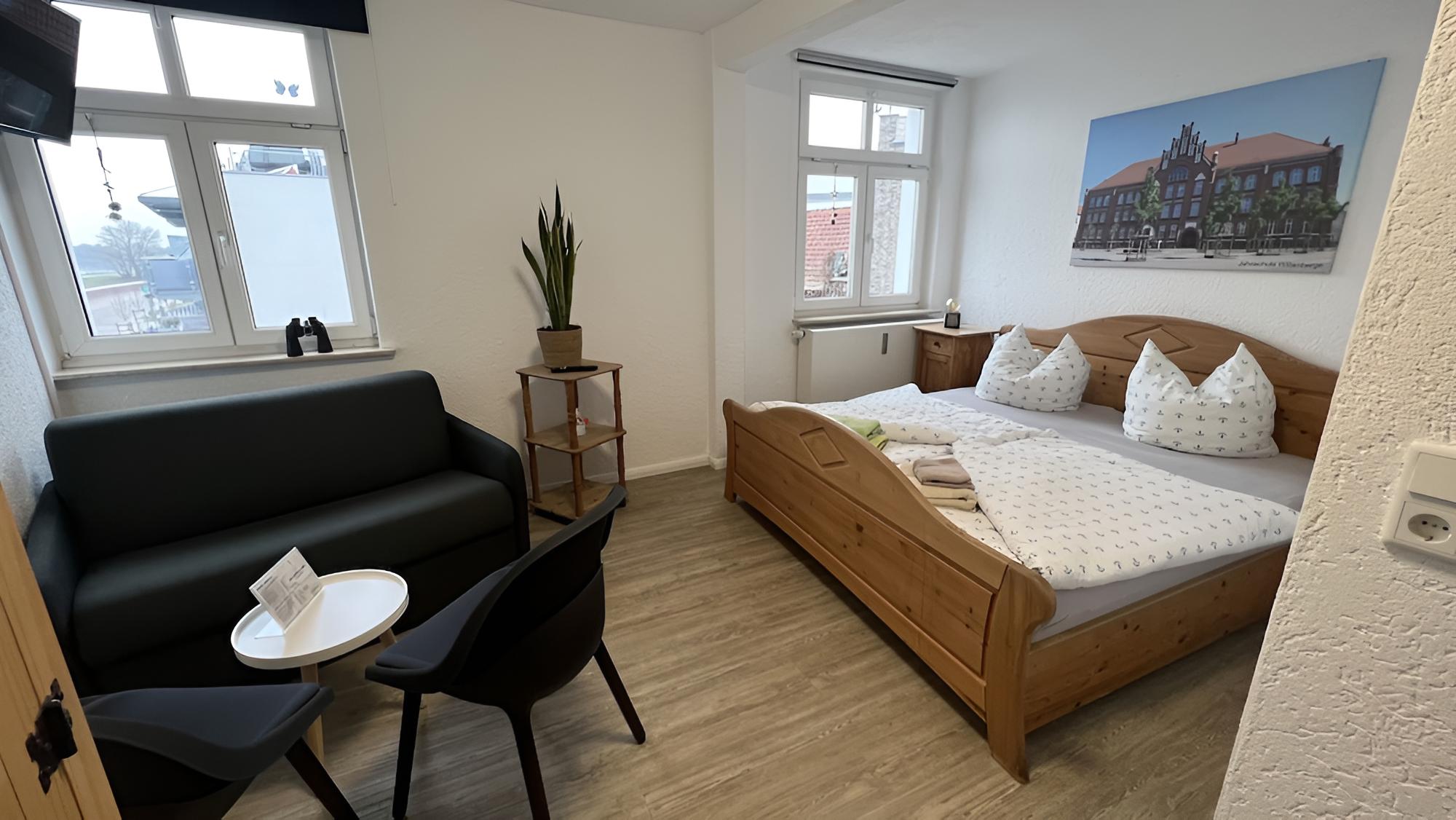 Business Double or Twin Room, River View, Corner photo 2