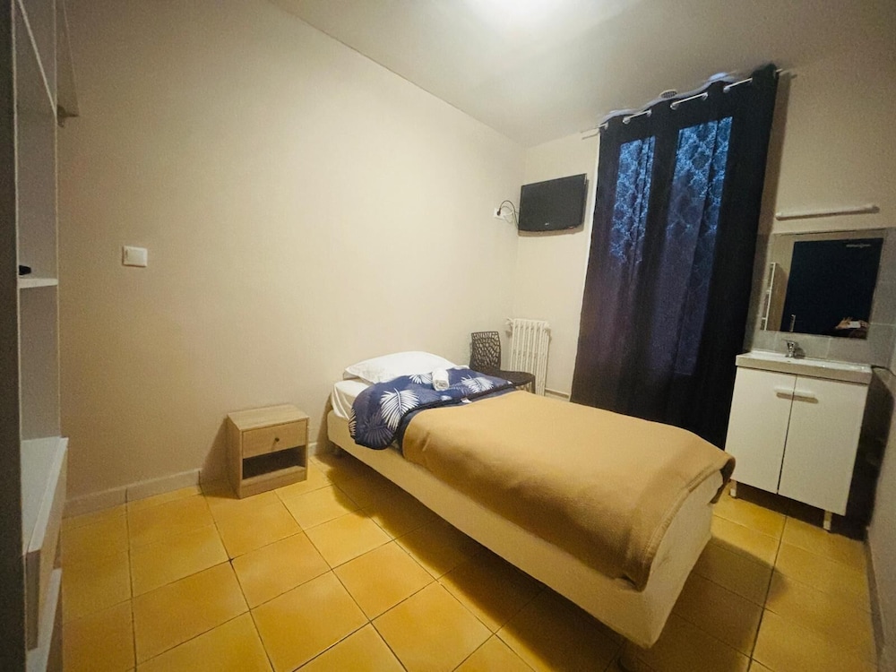 Classic Single Room
