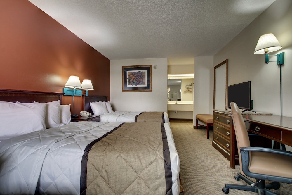 Basic Room, 2 Double Beds, Smoking photo 2