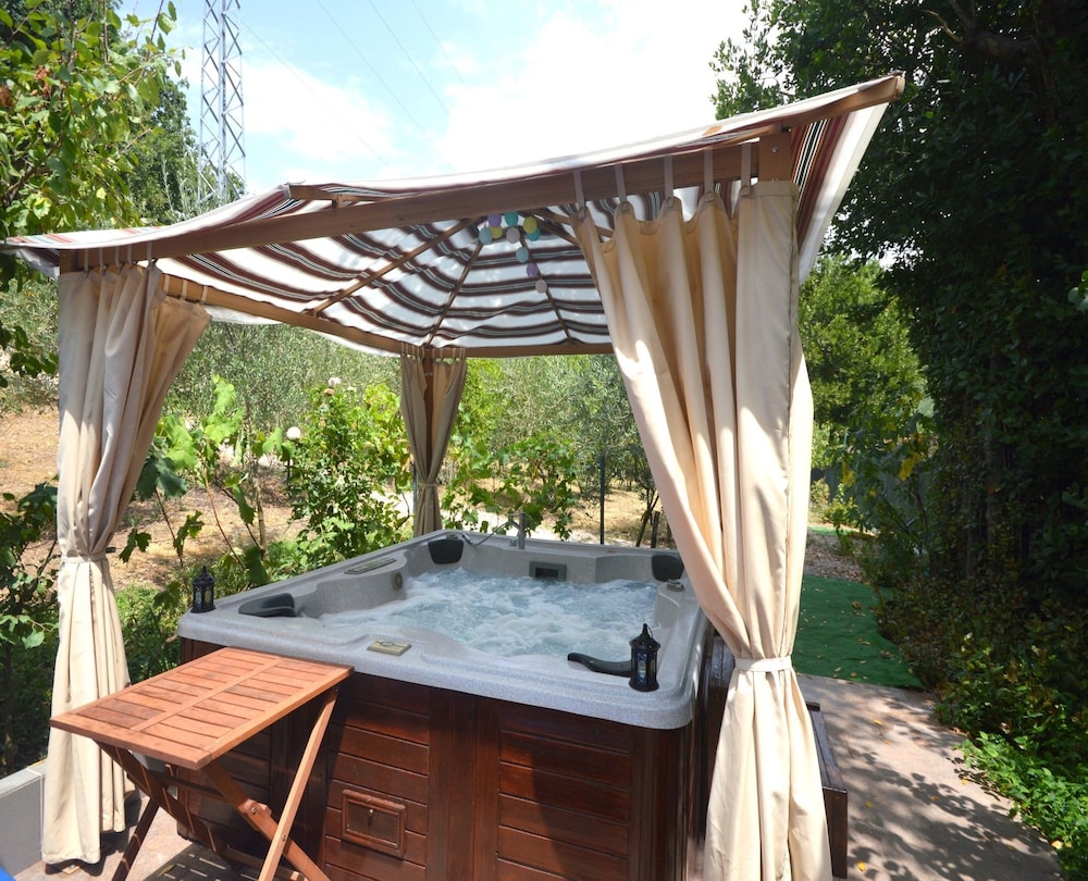 Bungalow photo 2