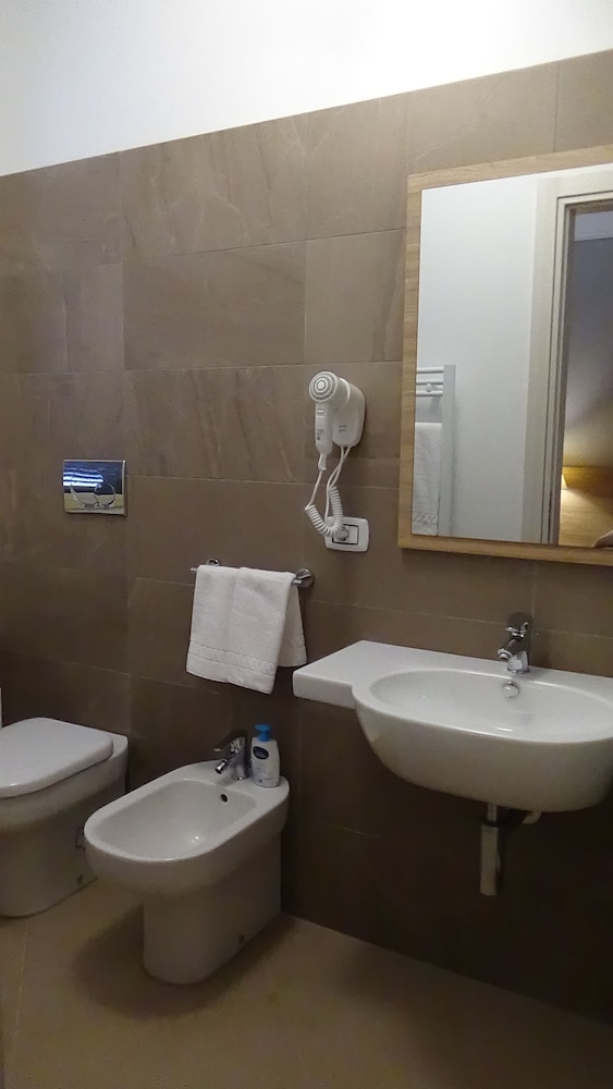 Deluxe Double Or Twin Room, Garden View photo 3