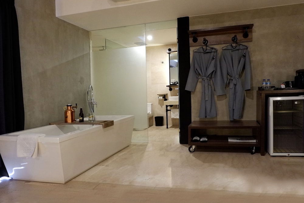 Grand Deluxe Stark Room photo 3