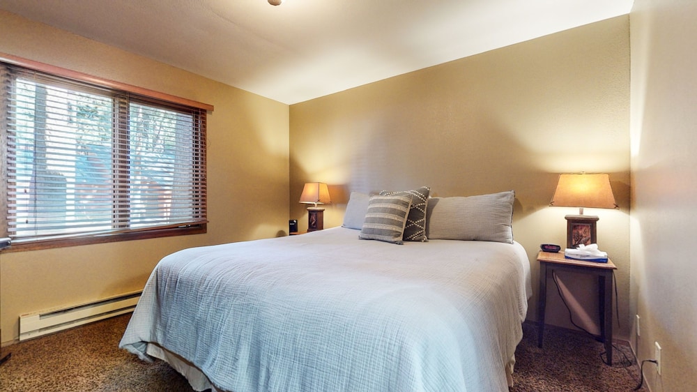 Condo, 3 Bedrooms