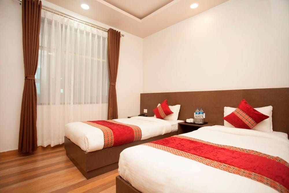 Deluxe Room - Photo 6