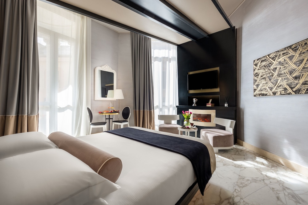 Suite, Balcony thumbnail 5