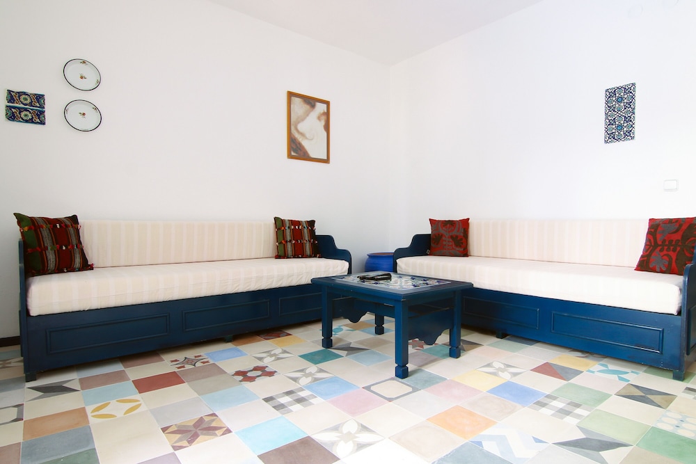 Suite - Photo 10