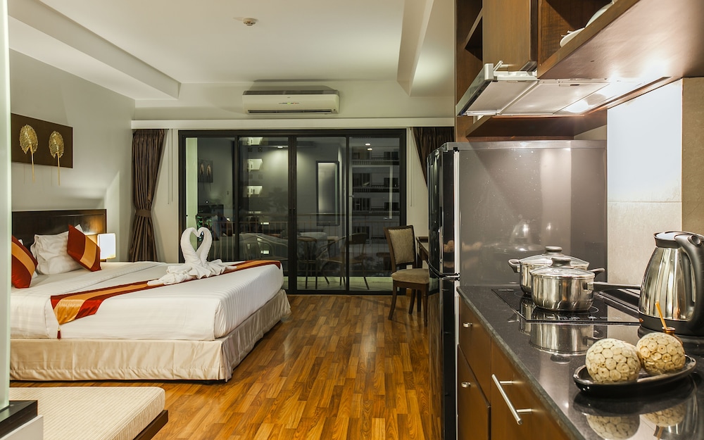 Grand Deluxe Room Double or Twin photo 3