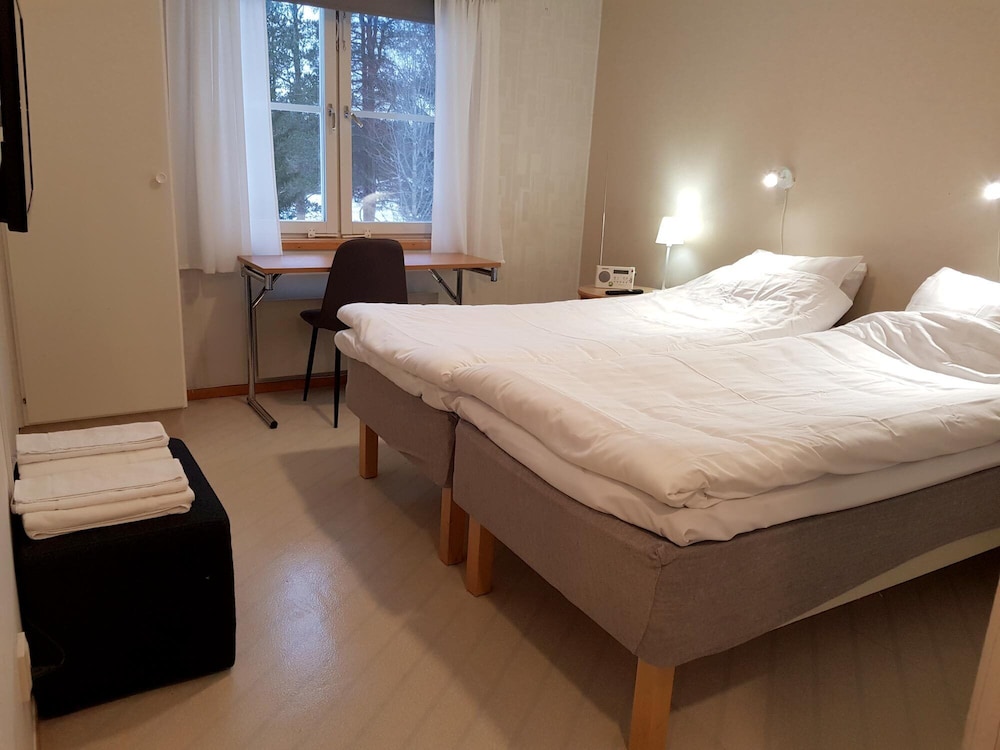 Comfort Single Room, 2 Twin Beds, Private Bathroom photo 1
