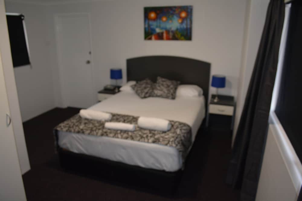 Standard Queen Room, Kitchenette