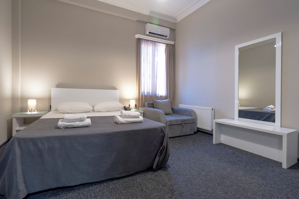Standard Double Room photo 2