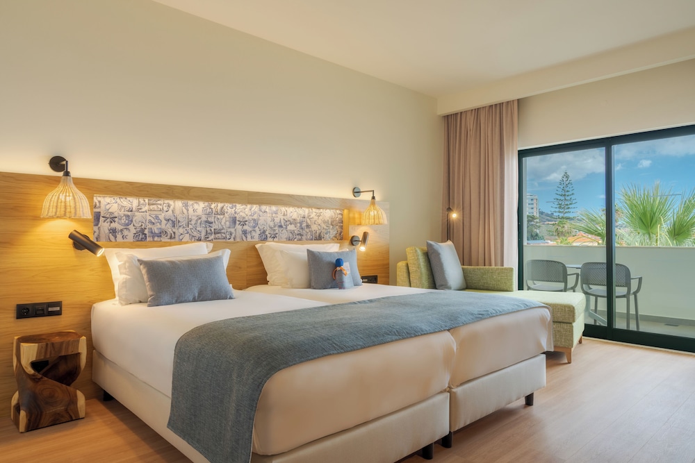Chambre avec lits jumeaux, vue jardin
