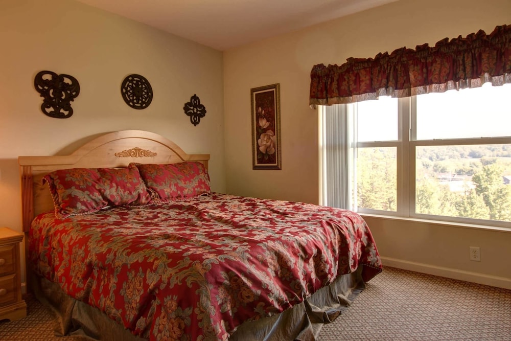 Condo, Multiple Beds (Whispering Pines 114)