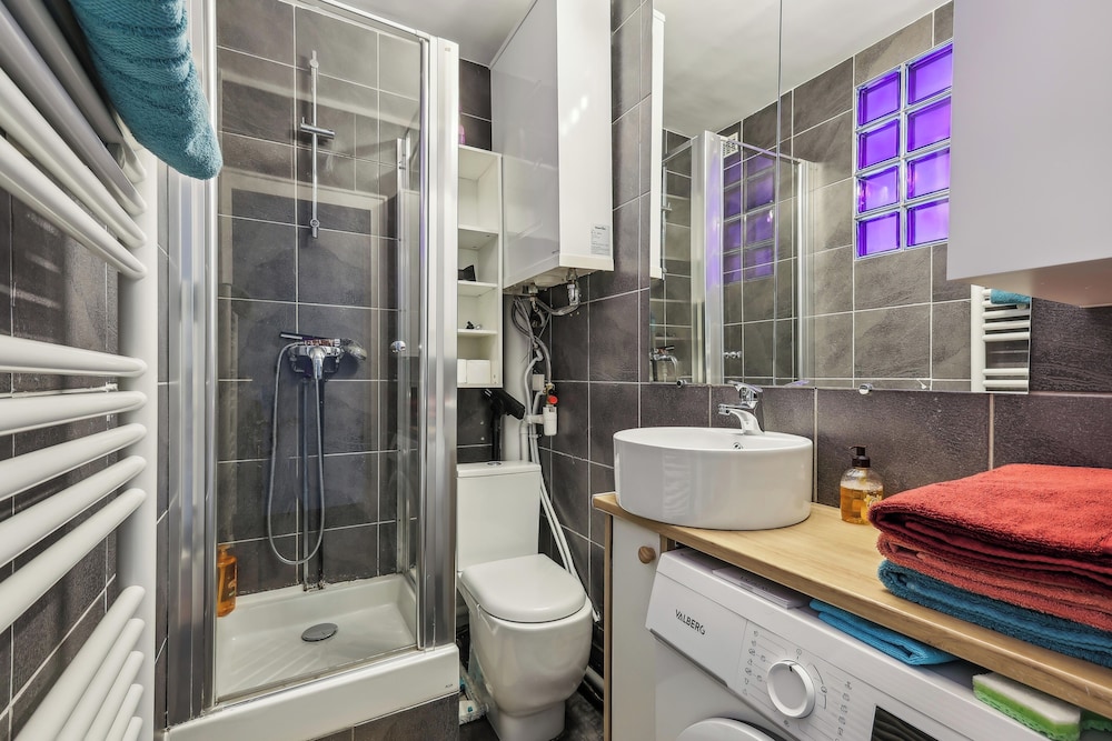 Deluxe Apartment, City View photo 2