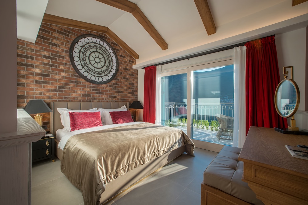 Junior Suite - Photo 1