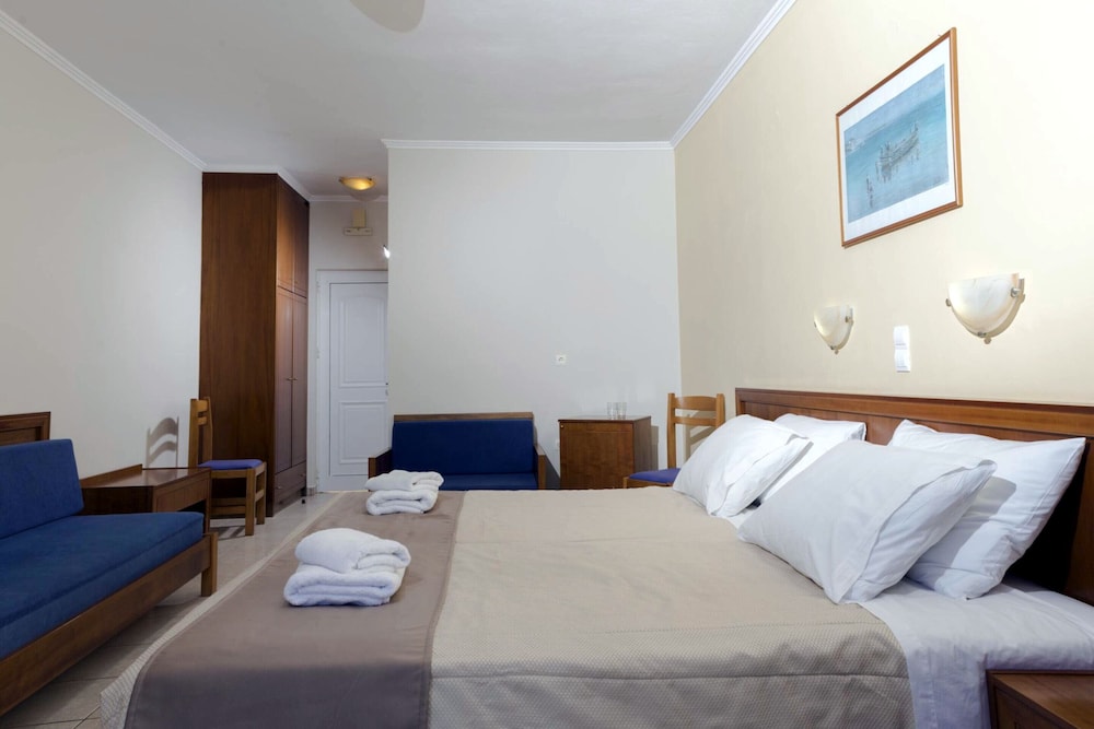 Standard Room, Side Sea View photo 1
