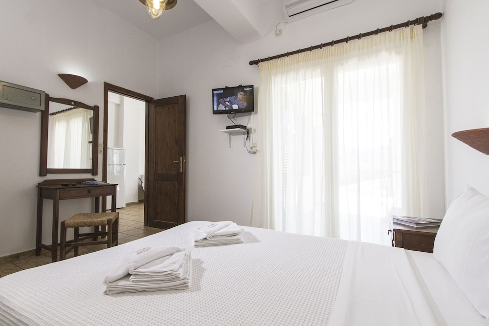 Apartment, 1 Bedroom, Mountain View, Ground Floor photo 1