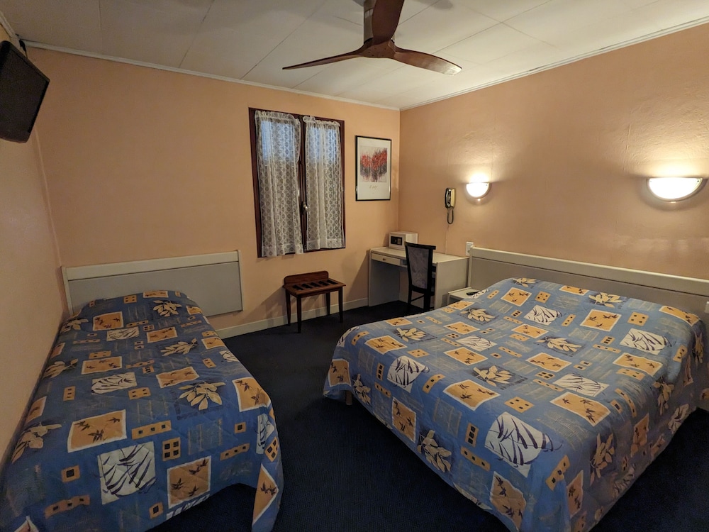Triple Room - Photo 1