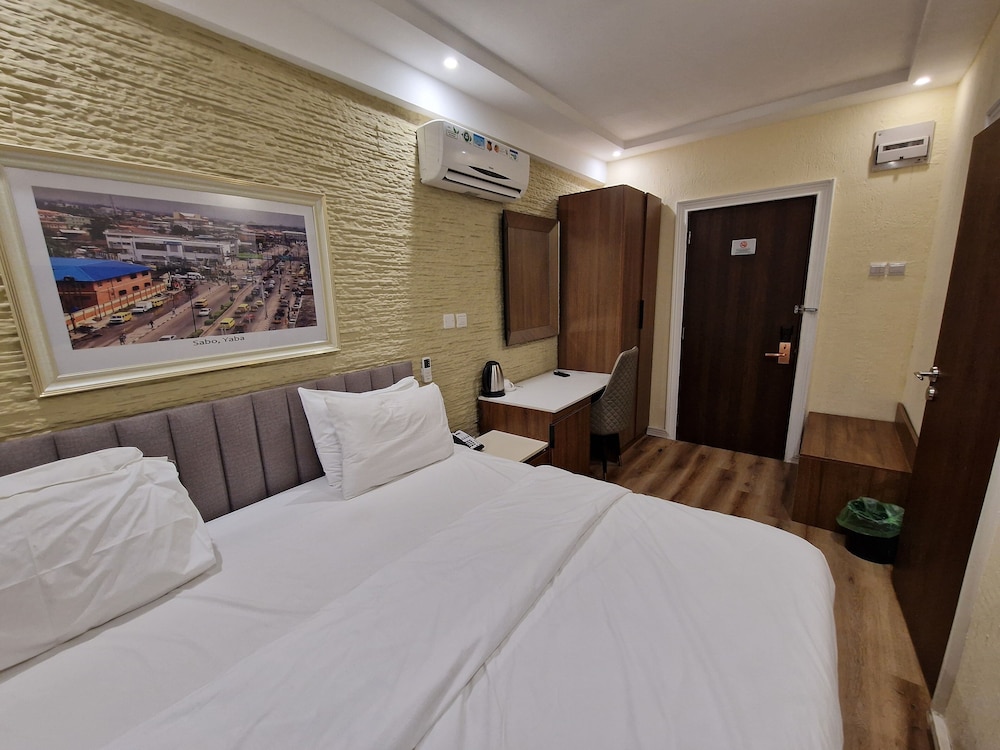Classic Room, City View