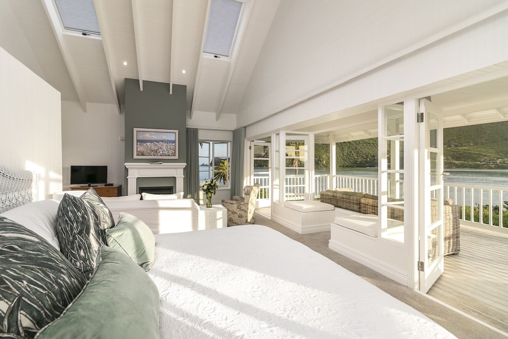 Luxury Suite, 1 Bedroom, Sea Facing photo 1