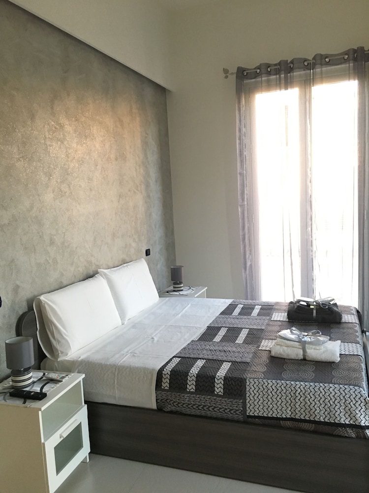 Standard Double Room, Balcony, City View photo 1