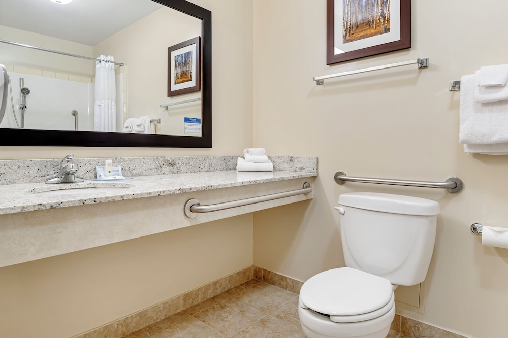 Accessible Queen Room, Non-Smoking - Photo 4