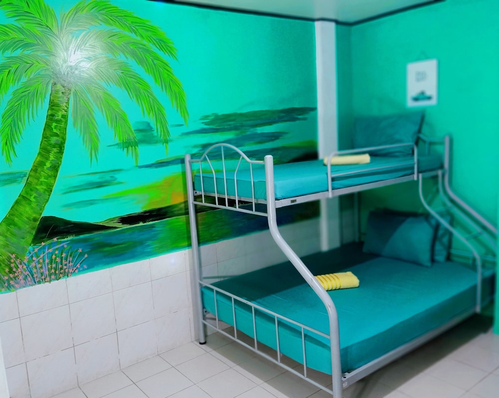 Economy Room, Multiple Beds, Patio photo 1