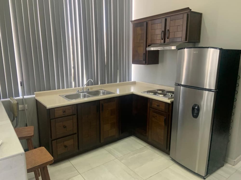 Apartment photo 2