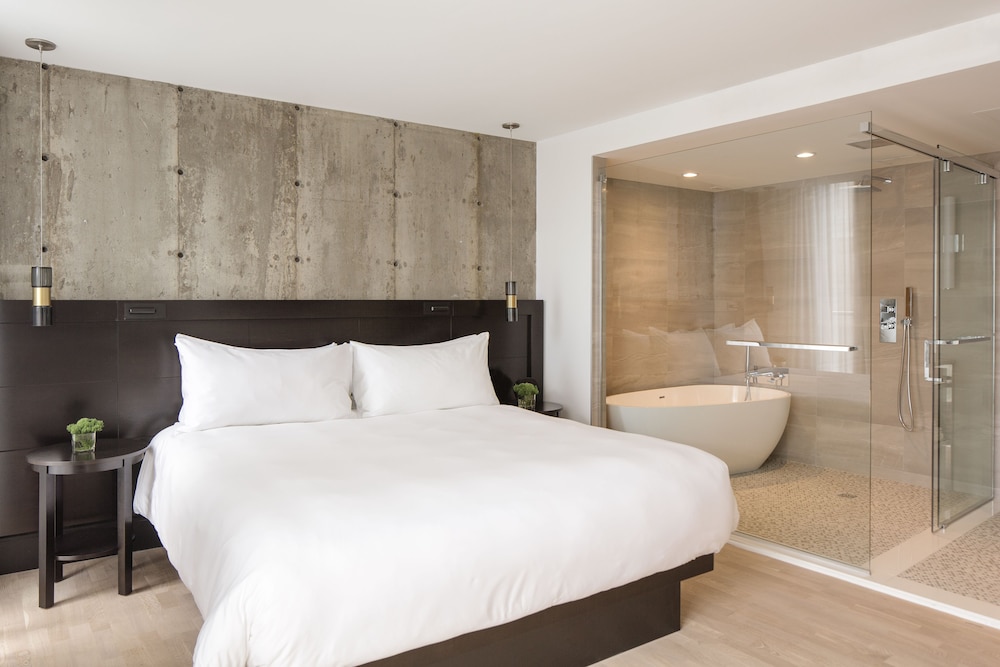 Room (The Residence) photo 1