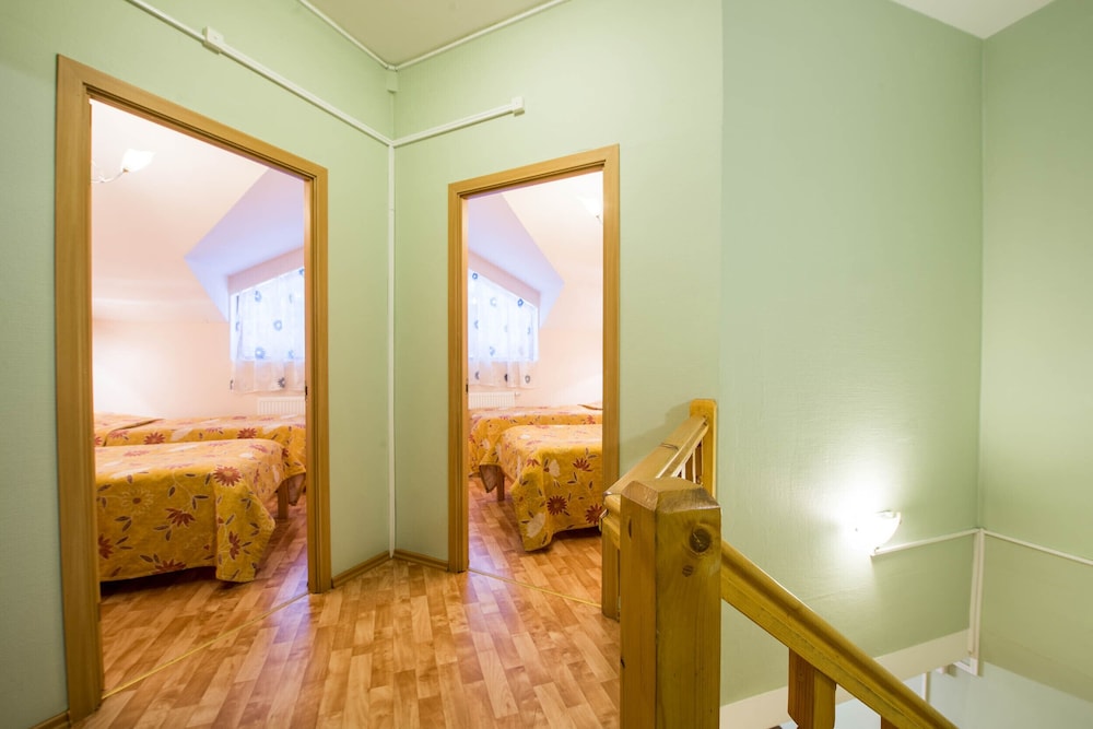 Townhome, 2 Bedrooms photo 2