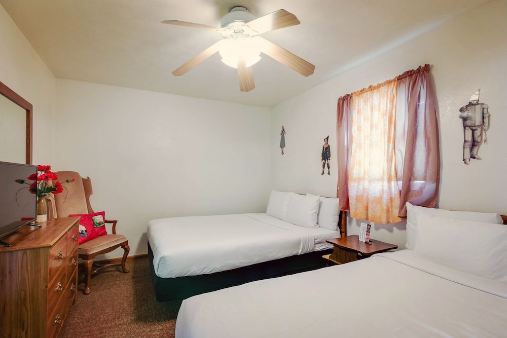Double Queen Suite photo 2
