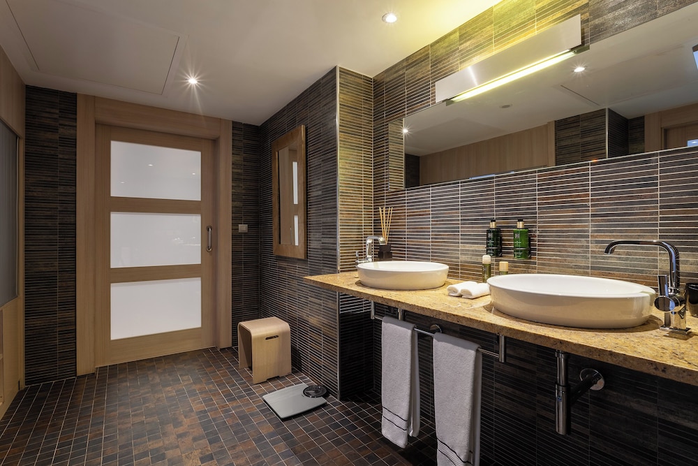 The Level, Junior Suite - Photo 3