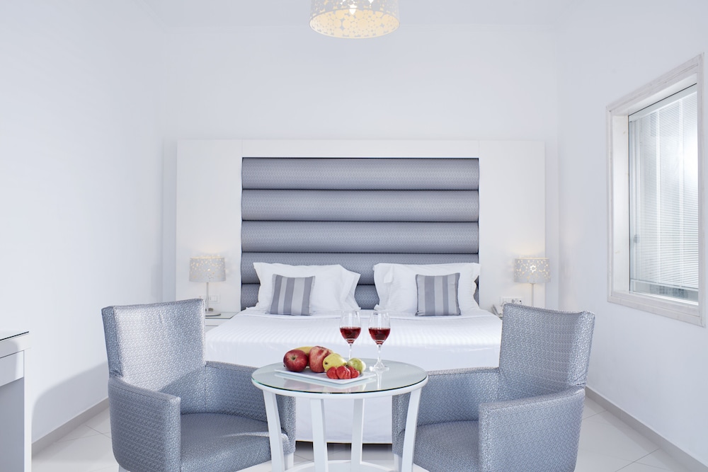 Grand Room photo 1