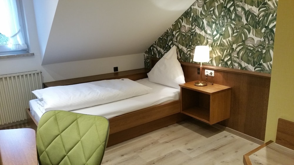 Basic Single Room
