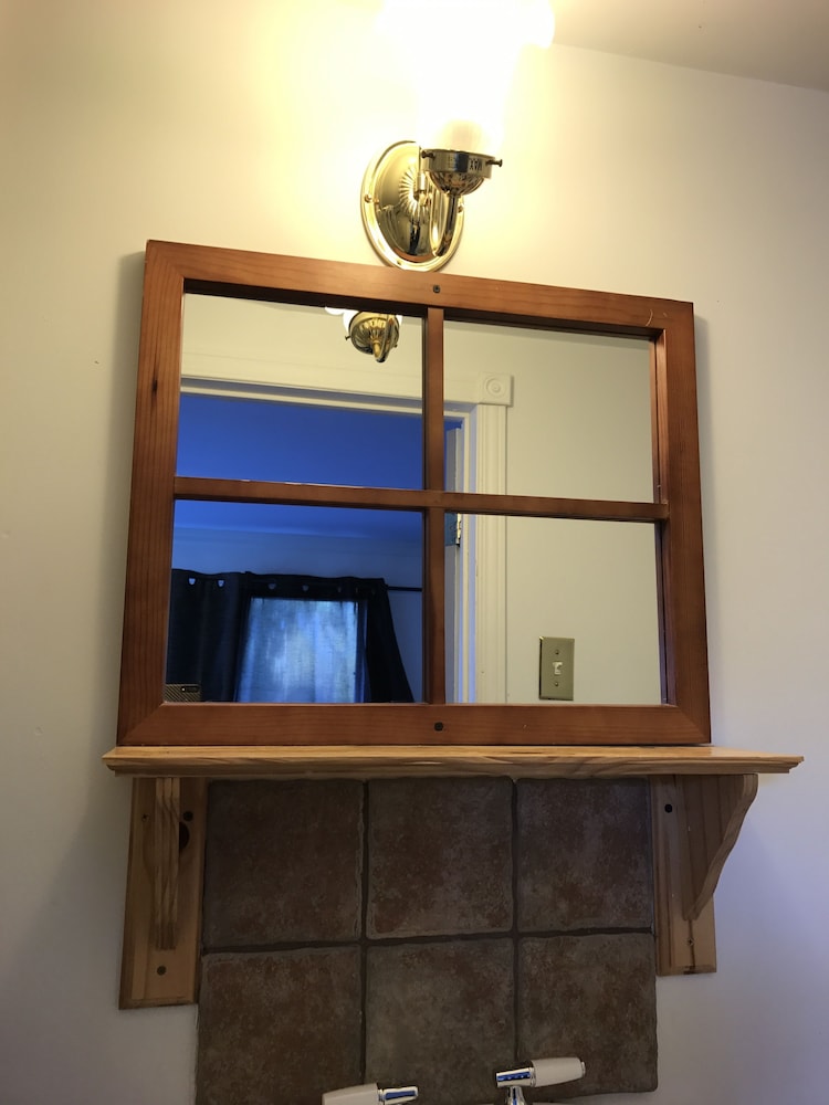 Comfort Bungalow, 1 Queen Bed, Courtyard View, photo 6