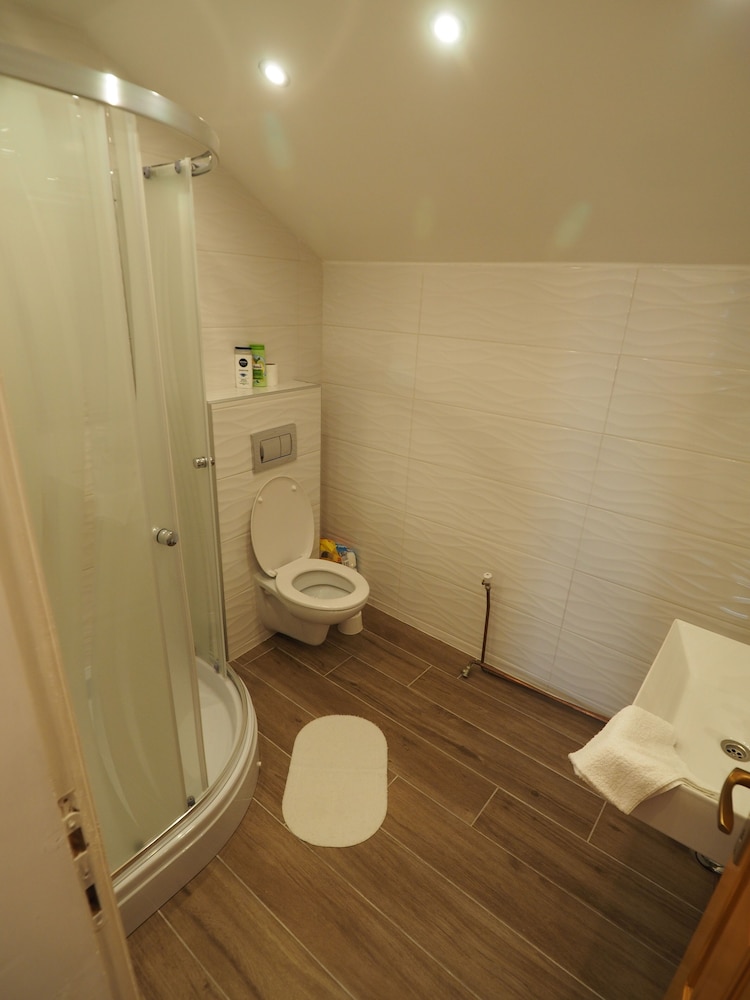 Exclusive Quadruple Room (9) photo 3