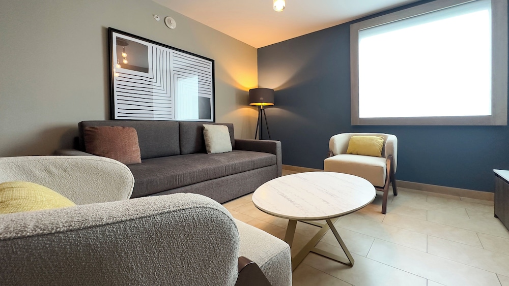 Suite, 1 Bedroom thumbnail 5
