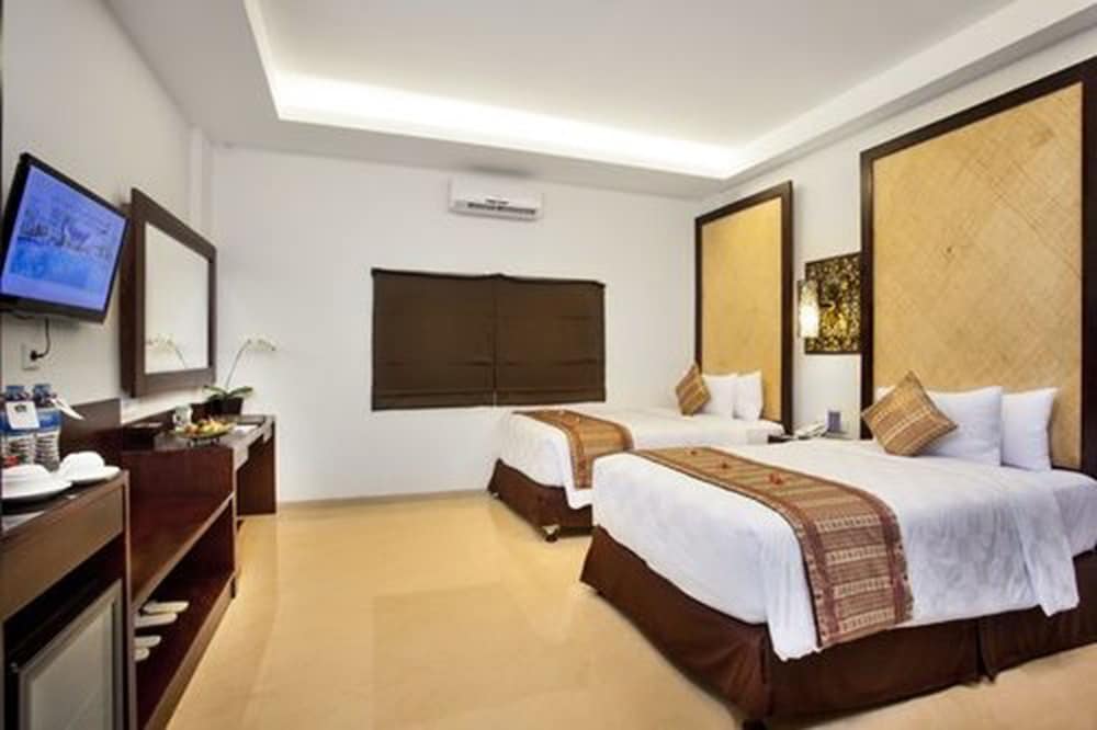 Deluxe Room, 2 Twin Beds, Smoking, Bathtub photo 2